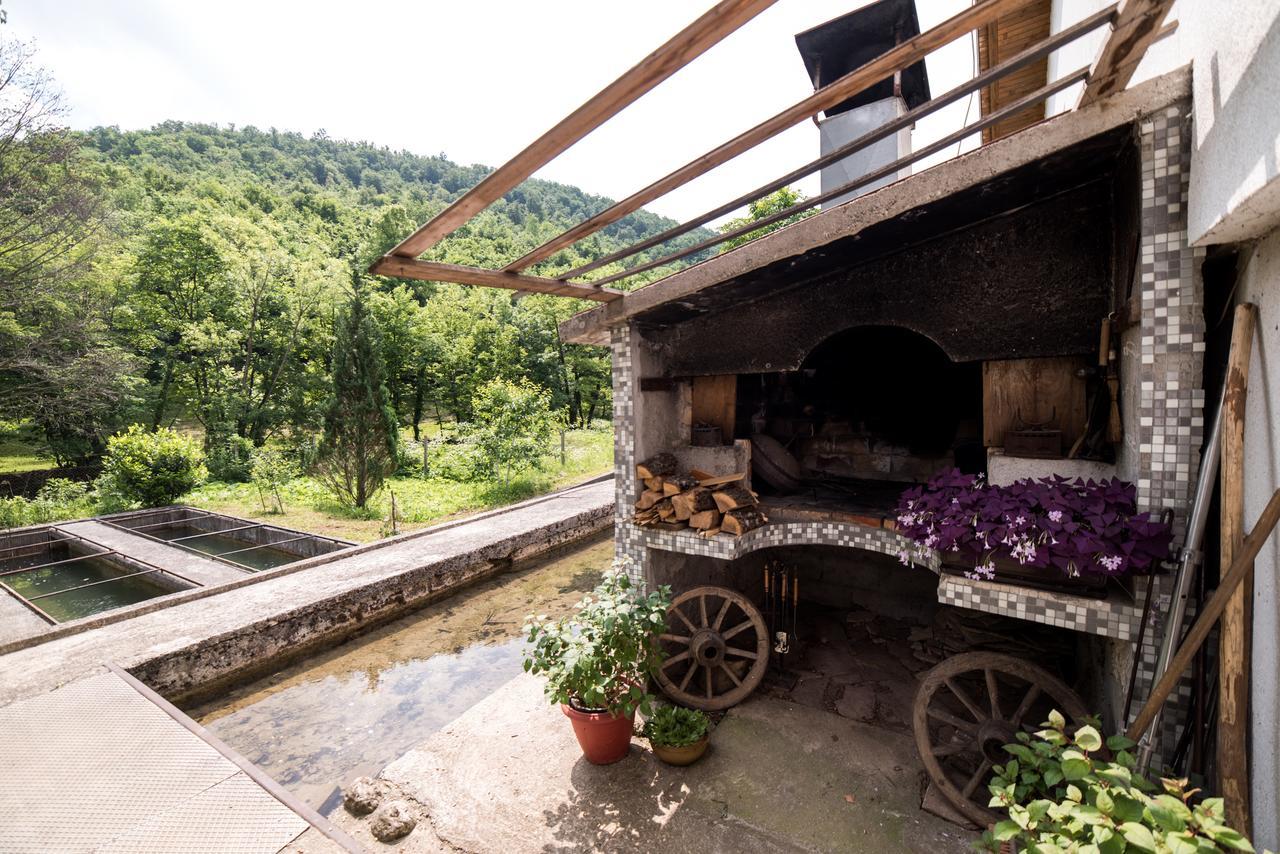 Вилла Eko House Dobrenica Бихач Экстерьер фото